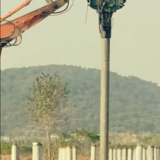 2800 RPM Hydraulic Sheet Pile Driver | Efficient Piling for Photovoltaic Projects in Wet Terrain