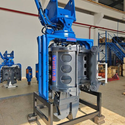 Yan Kavrama Kazık Sürücüsü | 10 M/dak Kaldırma Hızı | 150 L Büyük Yakıt Tankı Kapasitesi