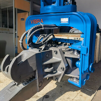 360 Derece Kazık Çakma: 23-27 Tonluk Ekskavatörler için 12M Vibro Çekiç – Çok Yönlü Uygulama ve Mükemmel Ekskavatör Uyumluluğu